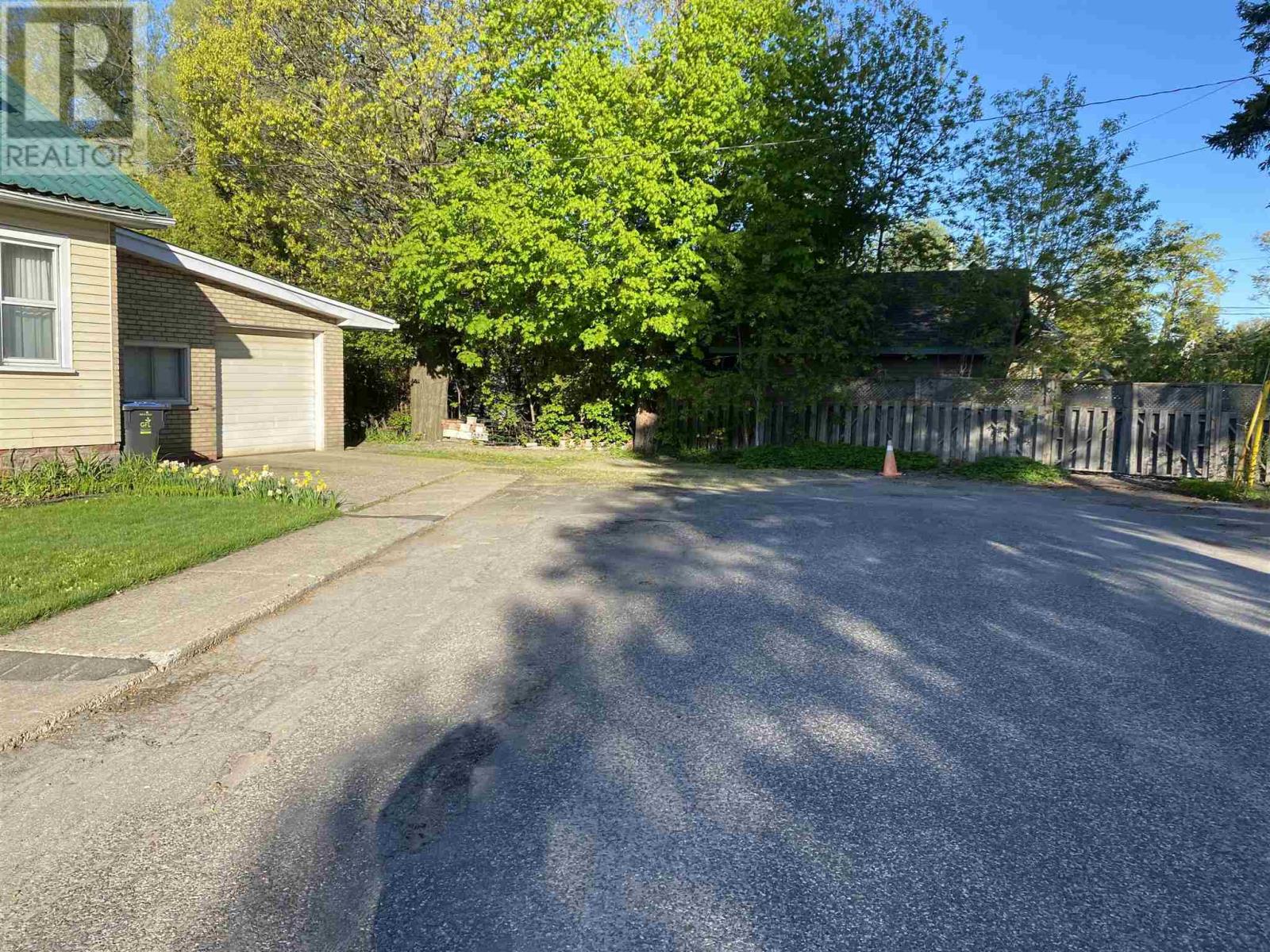 1 Mcphail Ave, Sault Ste Marie, Ontario  P6A 3K1 - Photo 23 - SM250665