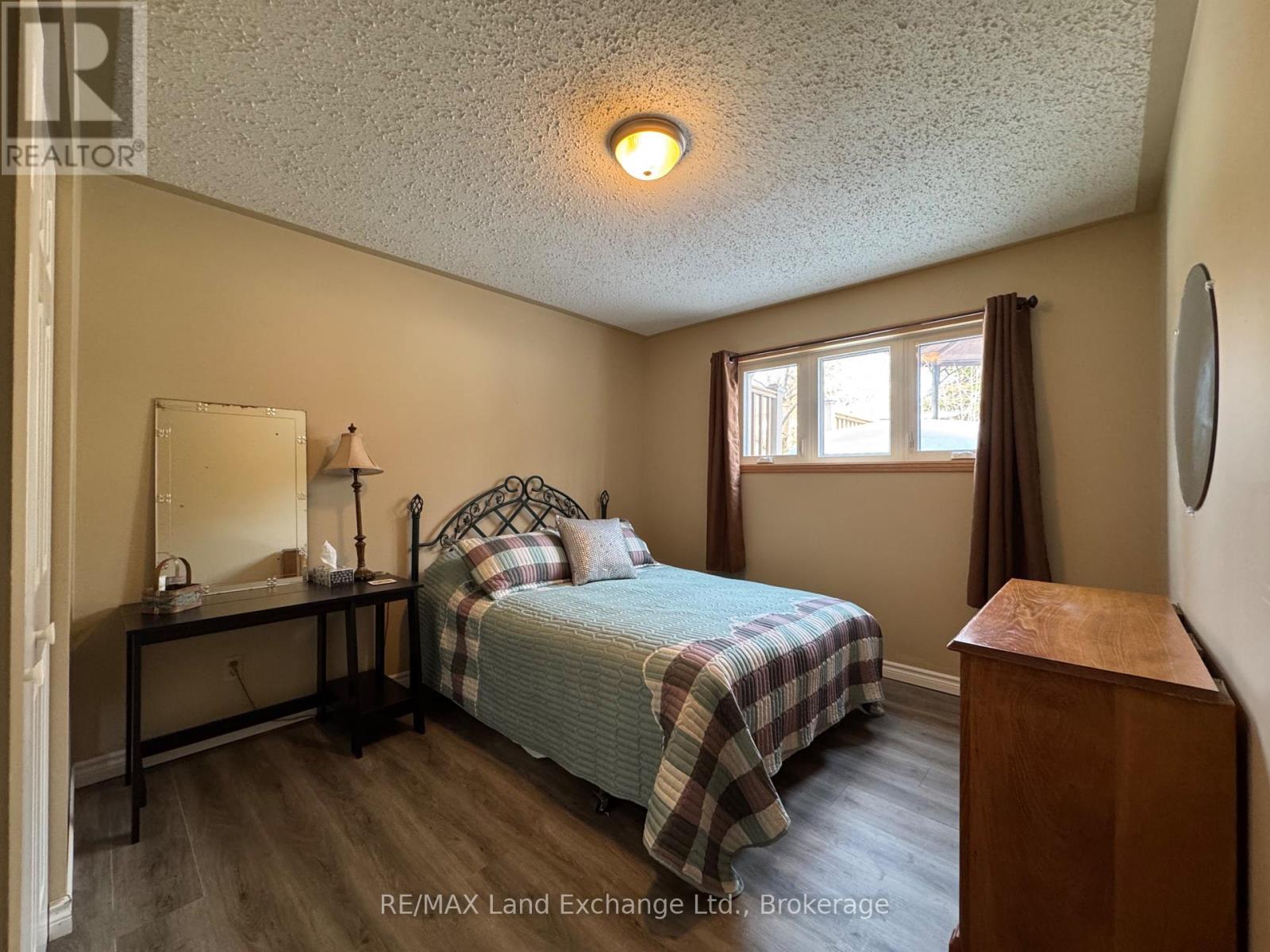 34 Archibald Place, Saugeen Shores, Ontario  N0H 2L0 - Photo 18 - X12175055