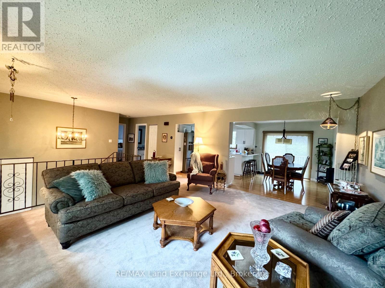 34 Archibald Place, Saugeen Shores, Ontario  N0H 2L0 - Photo 9 - X12175055