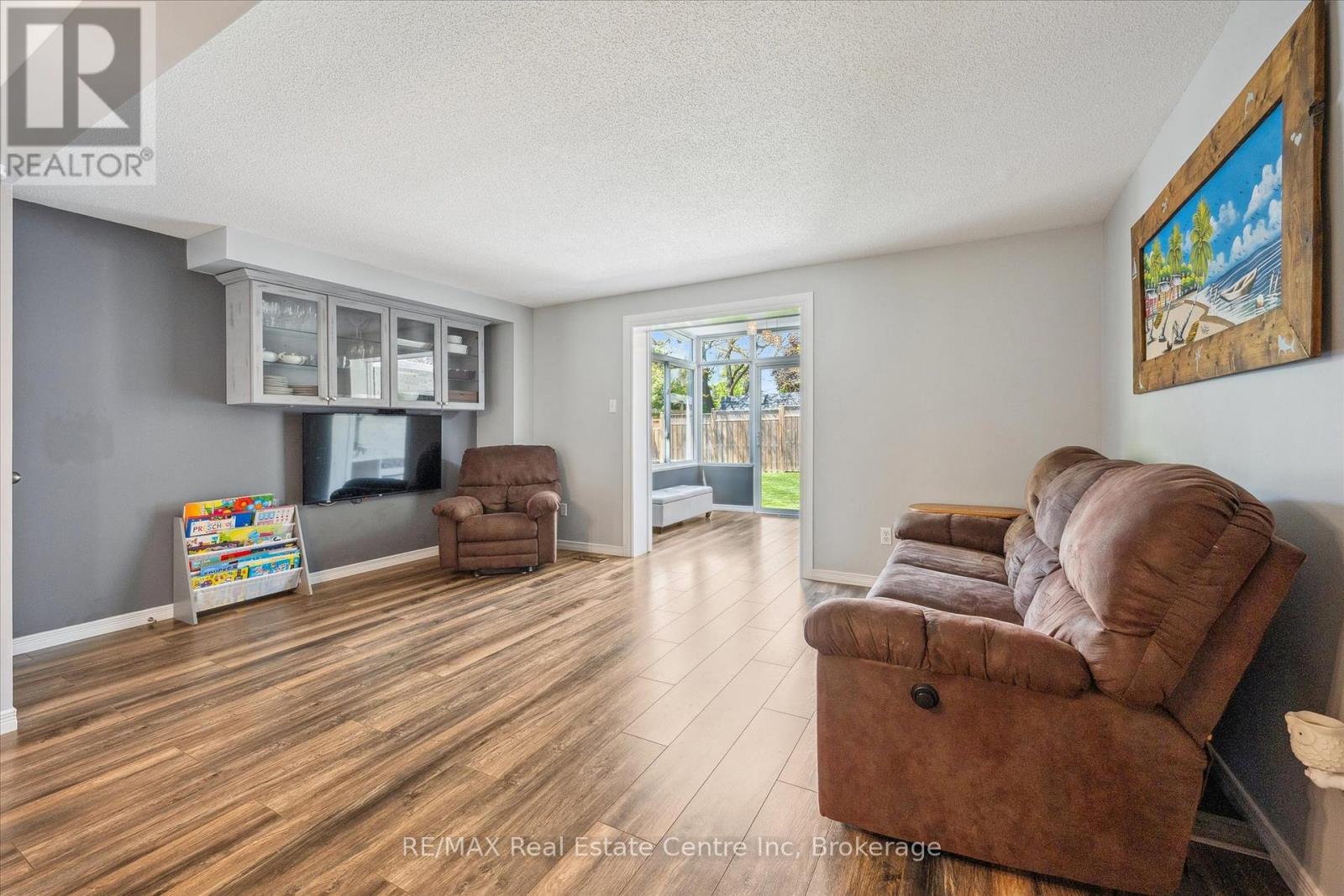 265 Strathallan Street, Centre Wellington, Ontario  N1M 3K6 - Photo 12 - X12175062