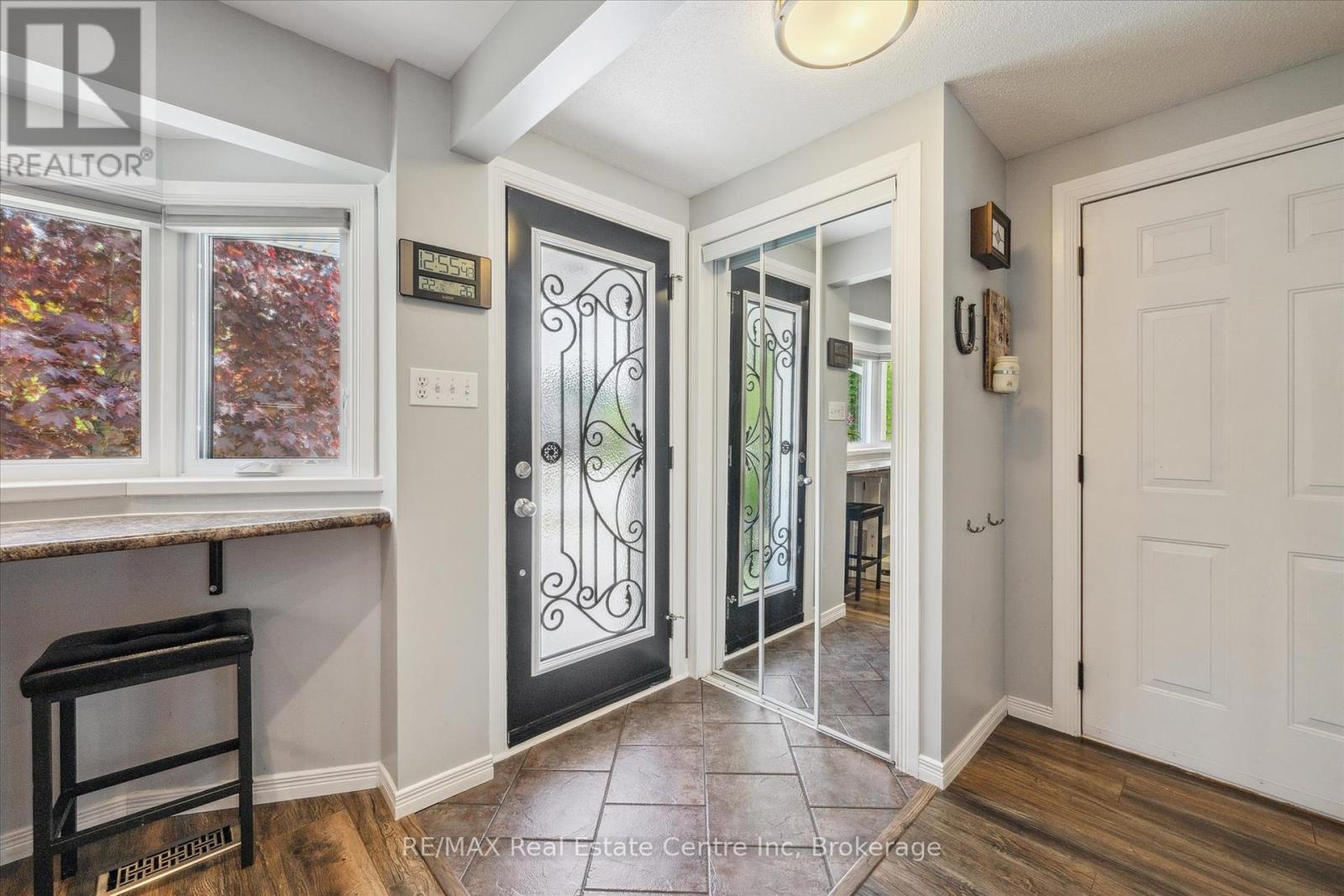 Property at 265 STRATHALLAN STREET image 5