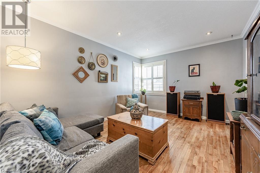 Property at 38 ST CLAIR Avenue image 5