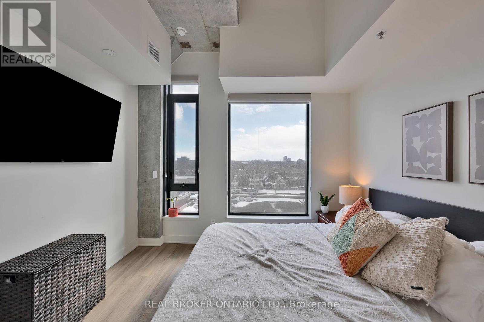 703 - 203 Catherine Street, Ottawa, Ontario  K2P 1J5 - Photo 25 - X12175022