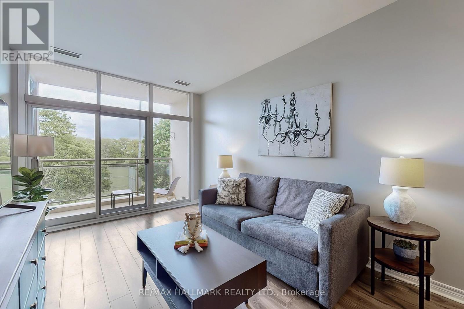 219 - 1 Leaside Park Drive, Toronto, Ontario  M4H 1R1 - Photo 2 - C12175049