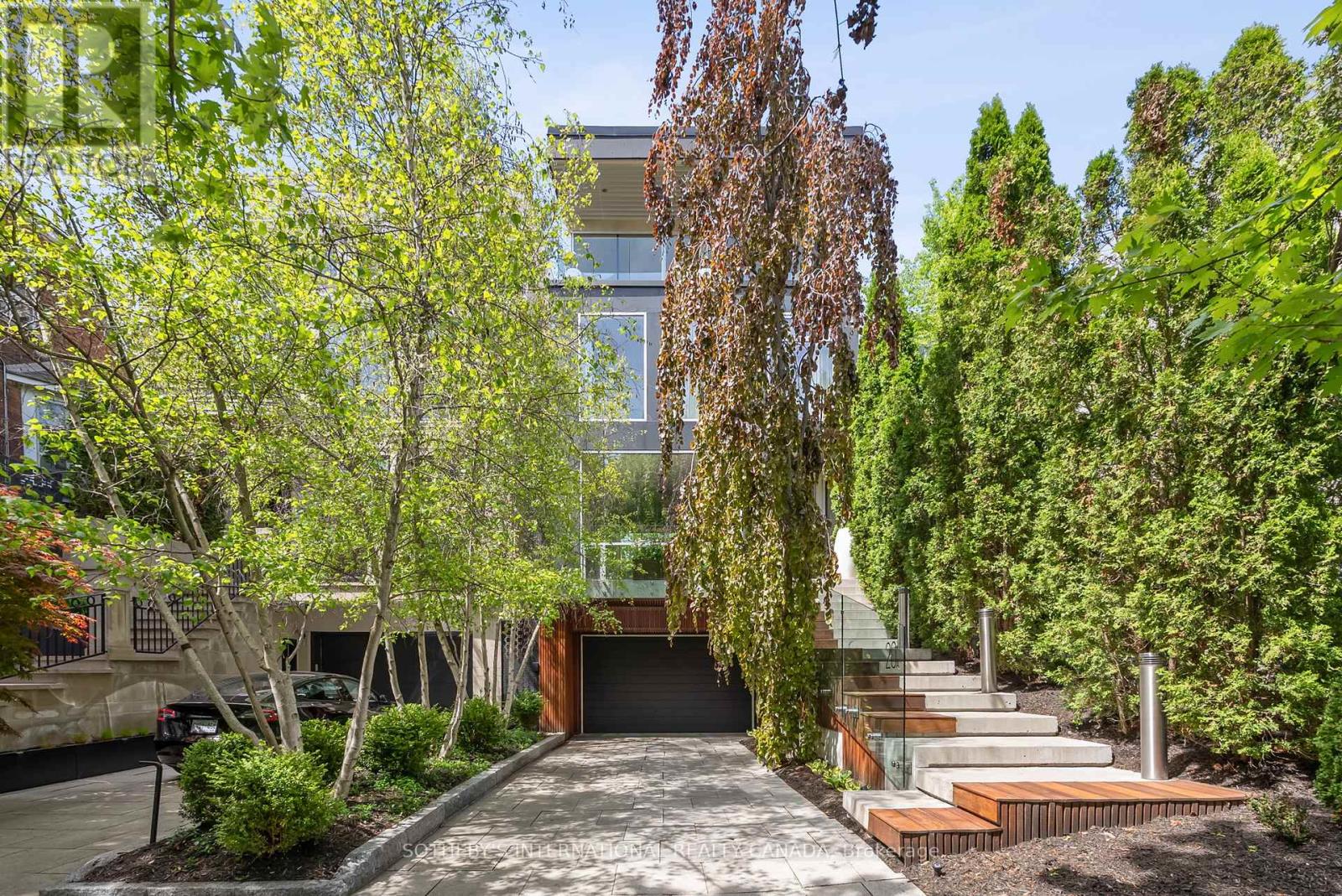 20A WOODLAWN AVENUE, Toronto, Ontario