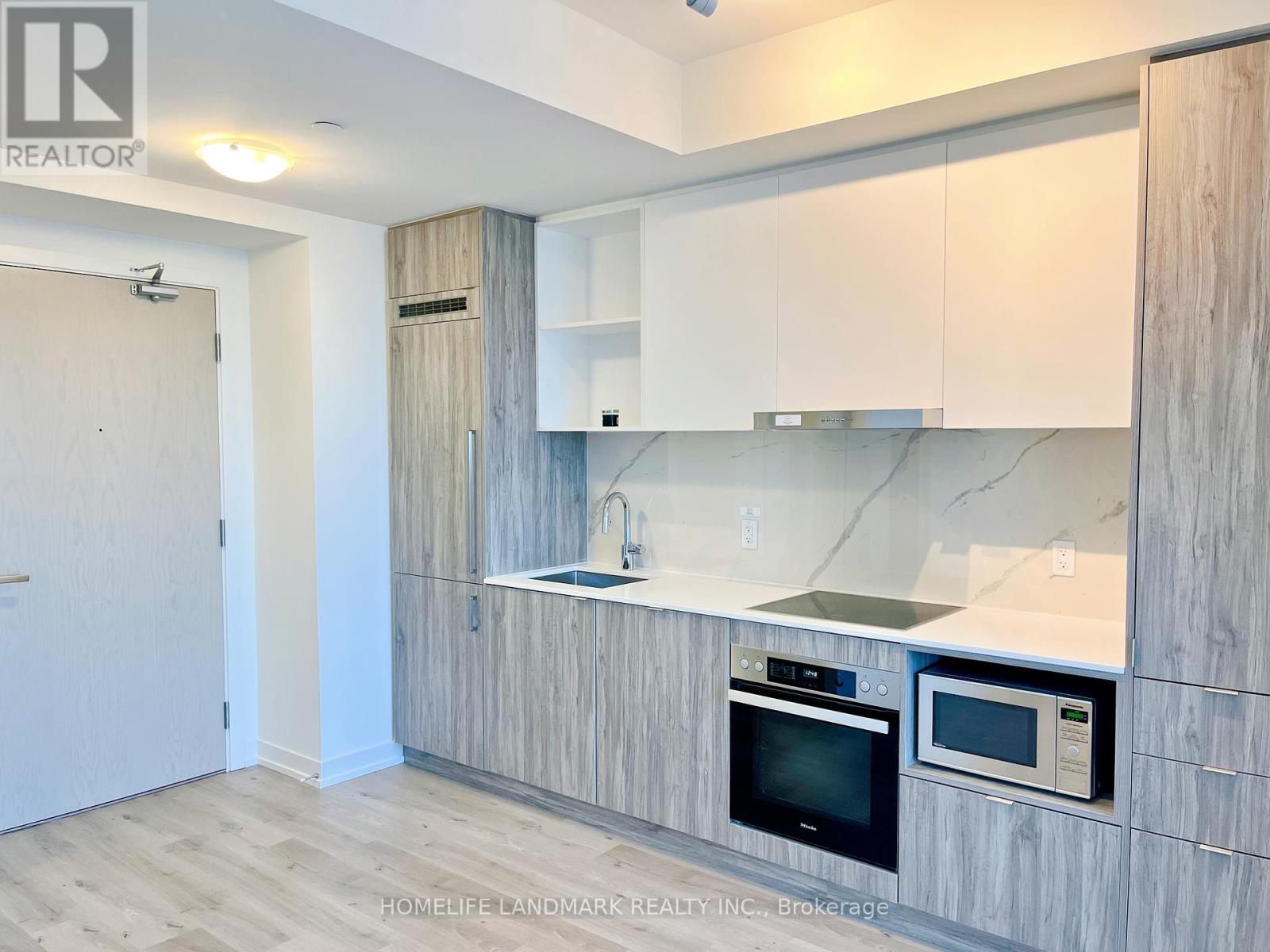5805 - 138 Downes Street, Toronto, Ontario  M5E 0E4 - Photo 7 - C12175053