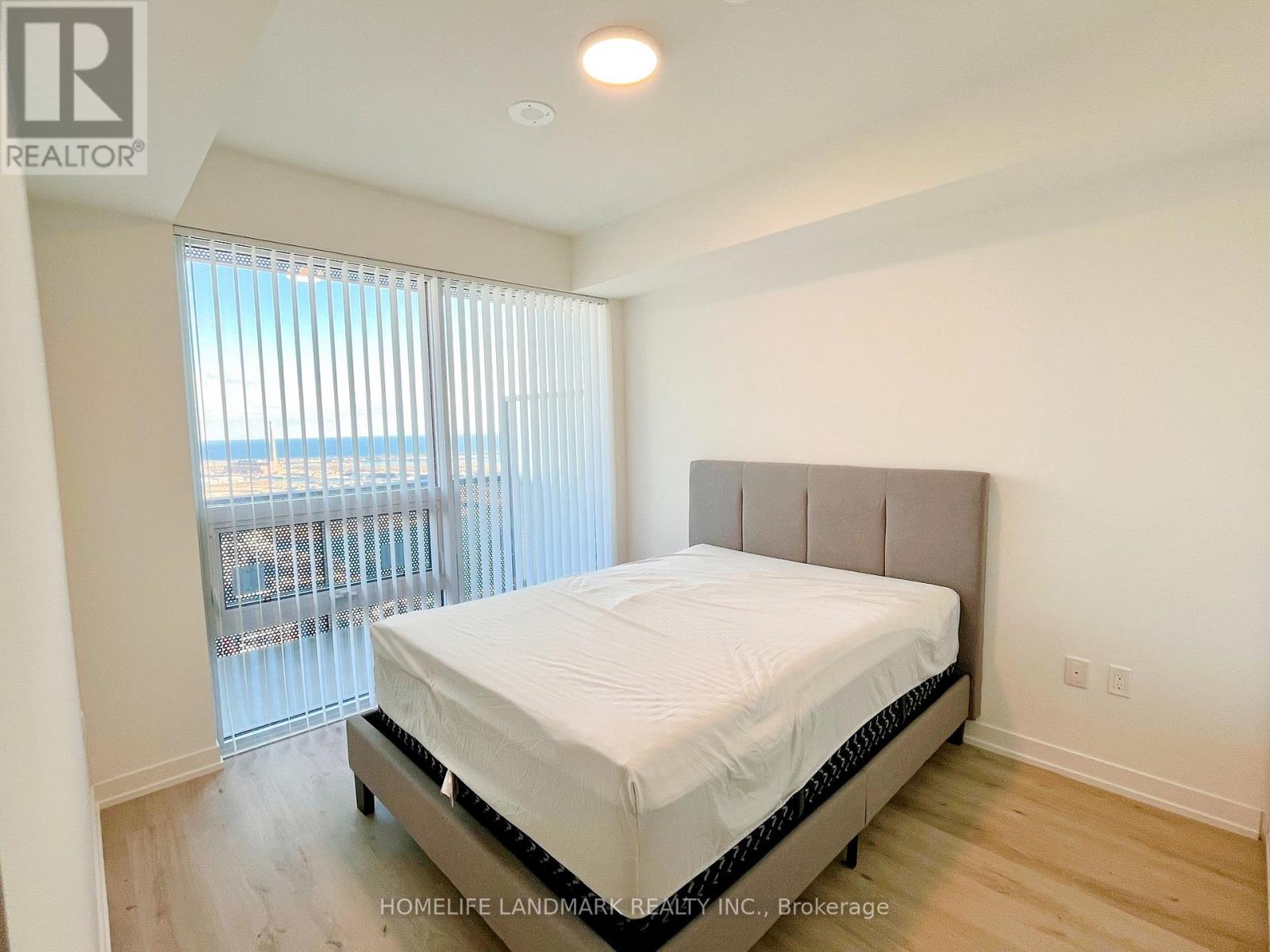5805 - 138 Downes Street, Toronto, Ontario  M5E 0E4 - Photo 9 - C12175053