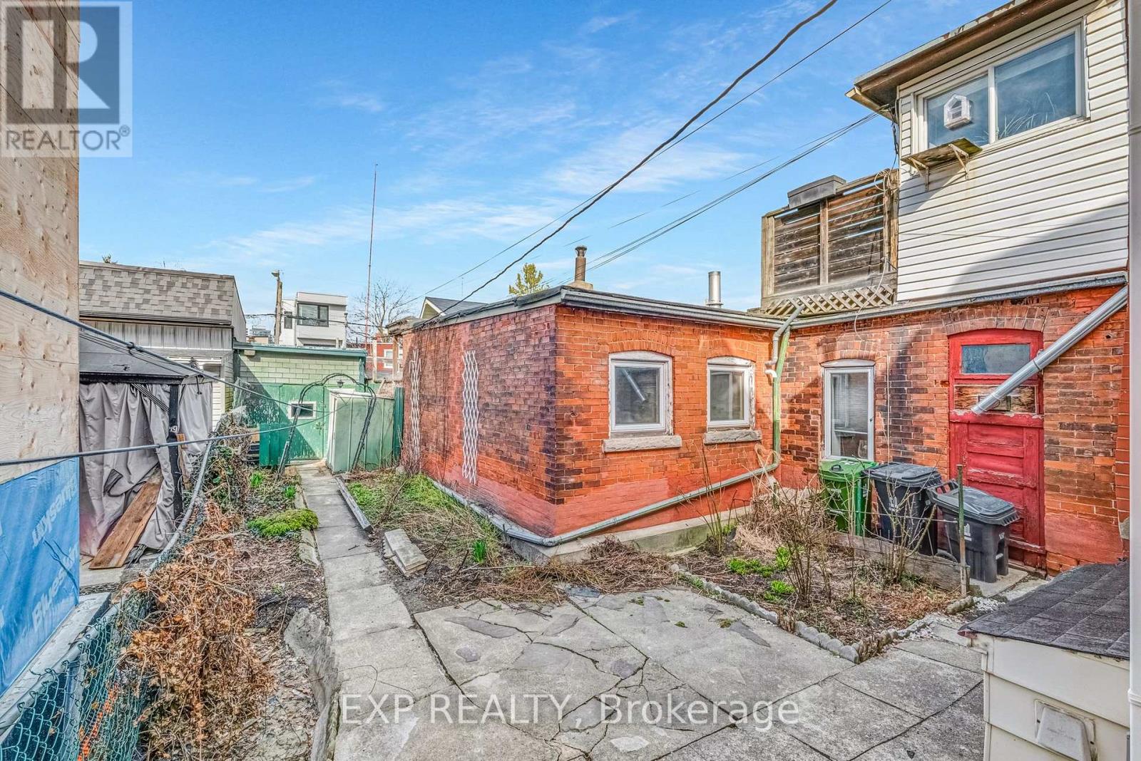24 Brookfield Street, Toronto, Ontario  M6J 3A9 - Photo 20 - C12175077