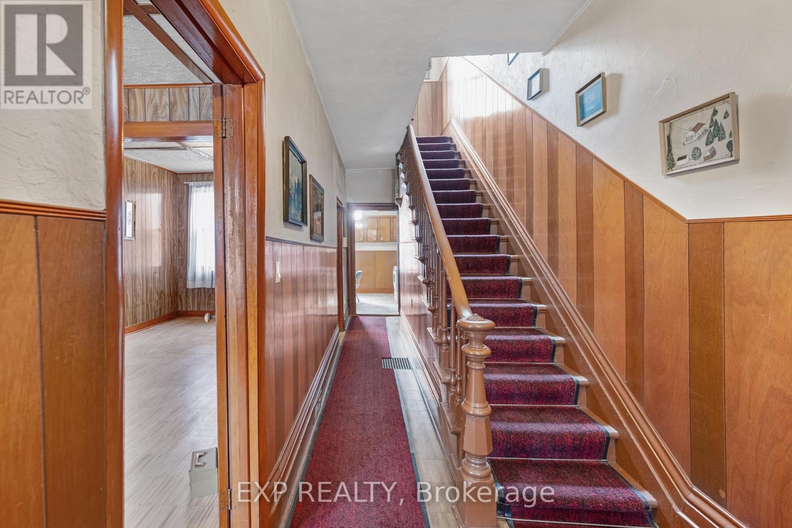 24 Brookfield Street, Toronto, Ontario  M6J 3A9 - Photo 4 - C12175077