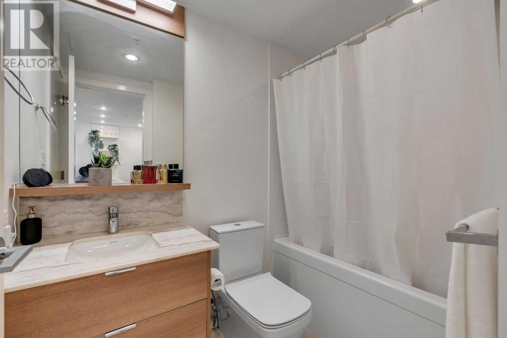 906, 108 Waterfront Court Sw, Calgary, Alberta  T2P 1K7 - Photo 10 - A2218601