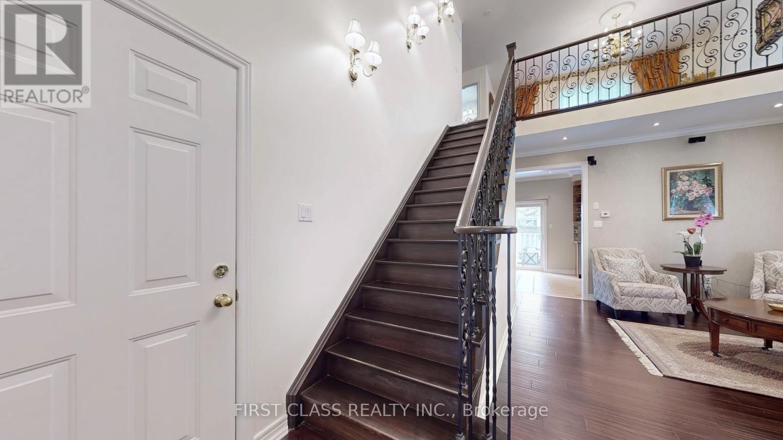 35 Valemount Way S, Aurora, Ontario  L4G 7S3 - Photo 21 - N12175059