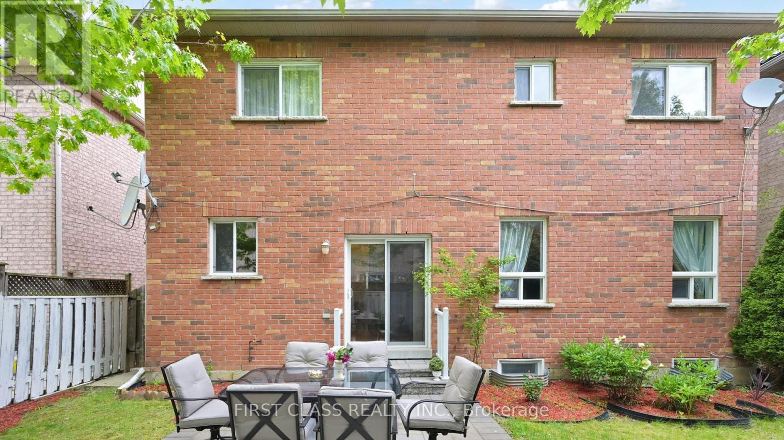 35 Valemount Way S, Aurora, Ontario  L4G 7S3 - Photo 38 - N12175059
