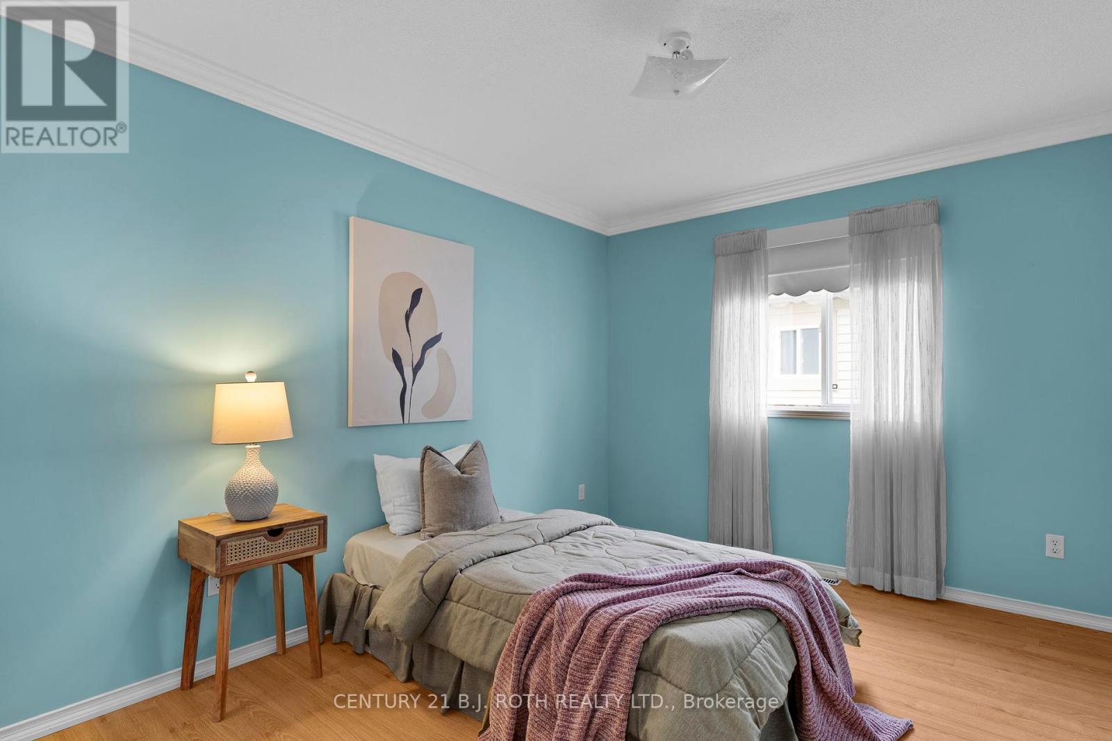 7 Trailwood Place, Wasaga Beach, Ontario  L9Z 1M6 - Photo 13 - S12175013