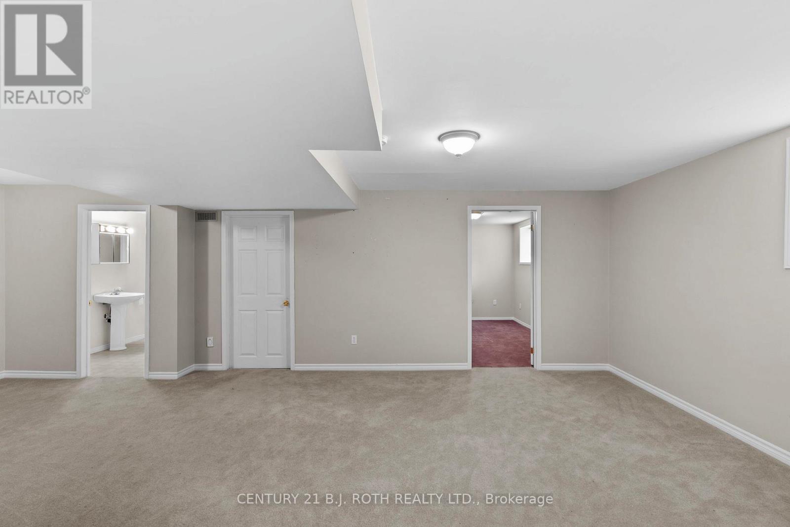 7 Trailwood Place, Wasaga Beach, Ontario  L9Z 1M6 - Photo 23 - S12175013