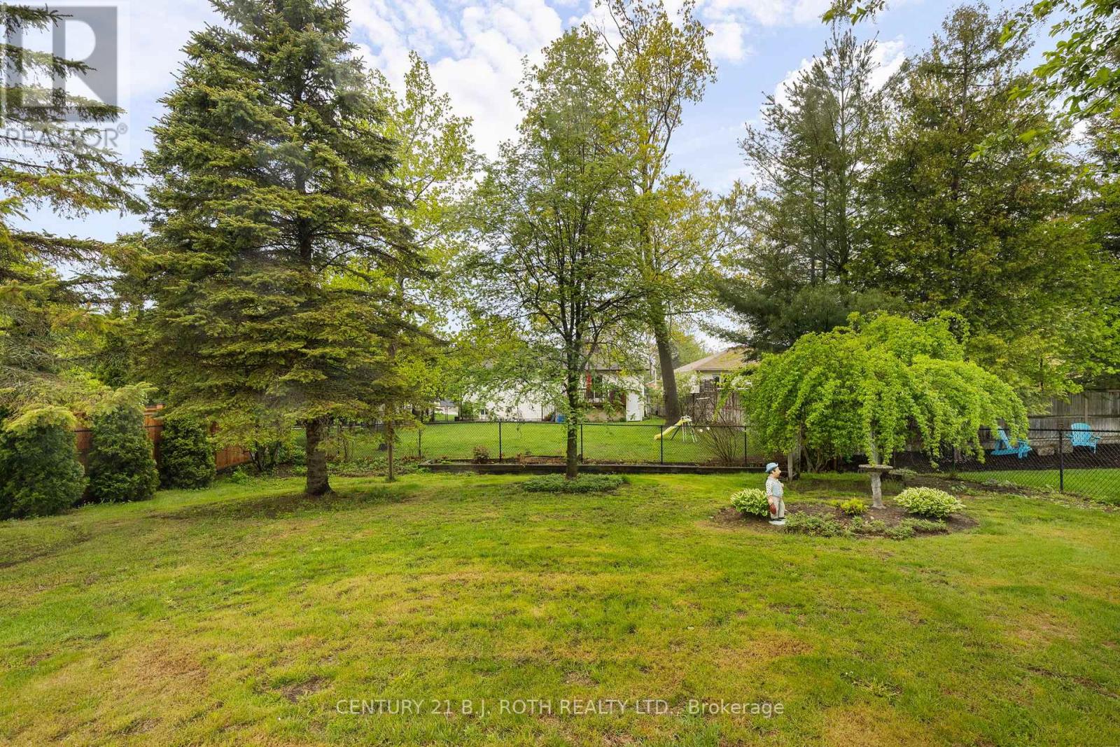 7 Trailwood Place, Wasaga Beach, Ontario  L9Z 1M6 - Photo 29 - S12175013