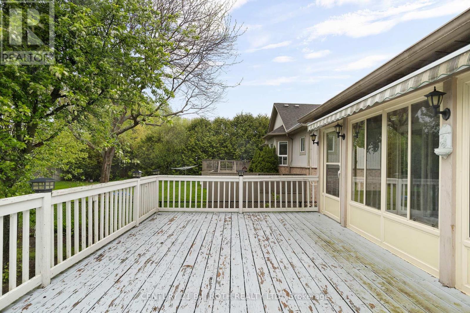 7 Trailwood Place, Wasaga Beach, Ontario  L9Z 1M6 - Photo 32 - S12175013