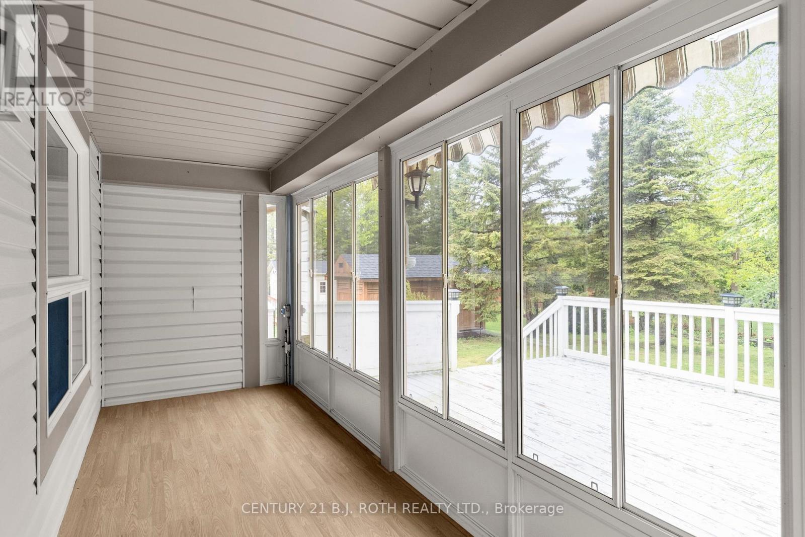 7 Trailwood Place, Wasaga Beach, Ontario  L9Z 1M6 - Photo 34 - S12175013