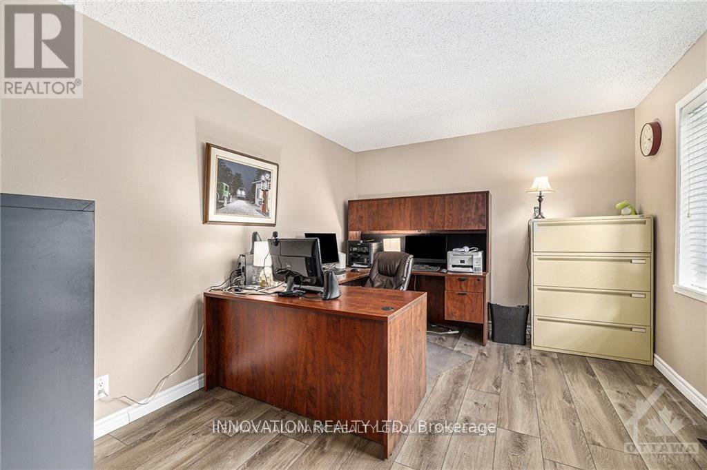 7 Grierson Lane, Ottawa, Ontario  K2W 1A6 - Photo 25 - X12108889