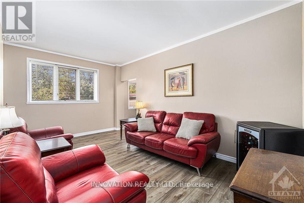 7 Grierson Lane, Ottawa, Ontario  K2W 1A6 - Photo 23 - X12108889