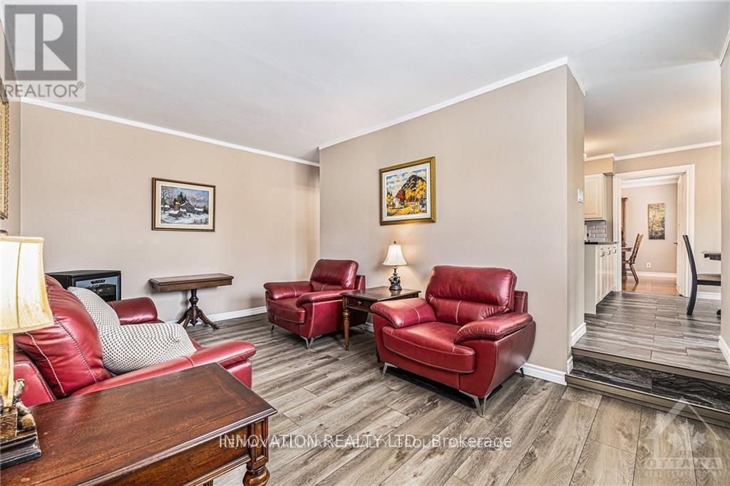 7 Grierson Lane, Ottawa, Ontario  K2W 1A6 - Photo 24 - X12108889