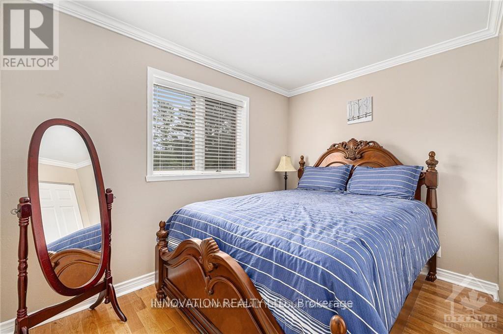 7 Grierson Lane, Ottawa, Ontario  K2W 1A6 - Photo 21 - X12108889
