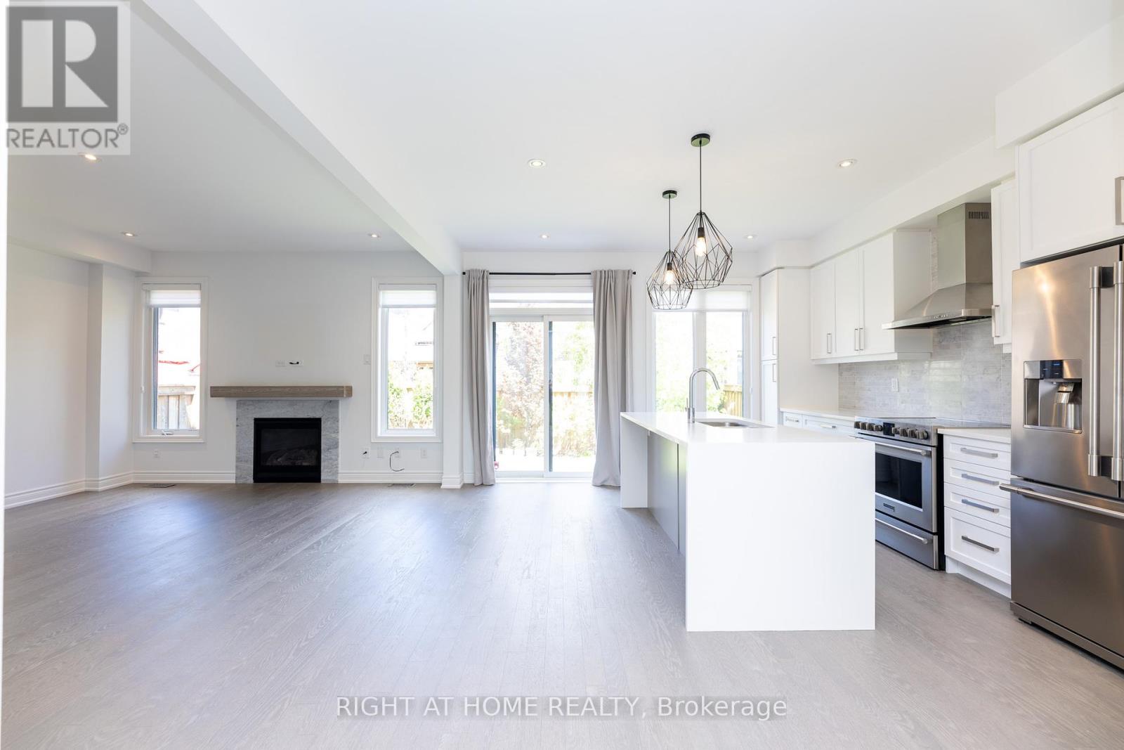 1235 Mcphedran Point, Milton, Ontario  L9E 1J8 - Photo 11 - W12175061
