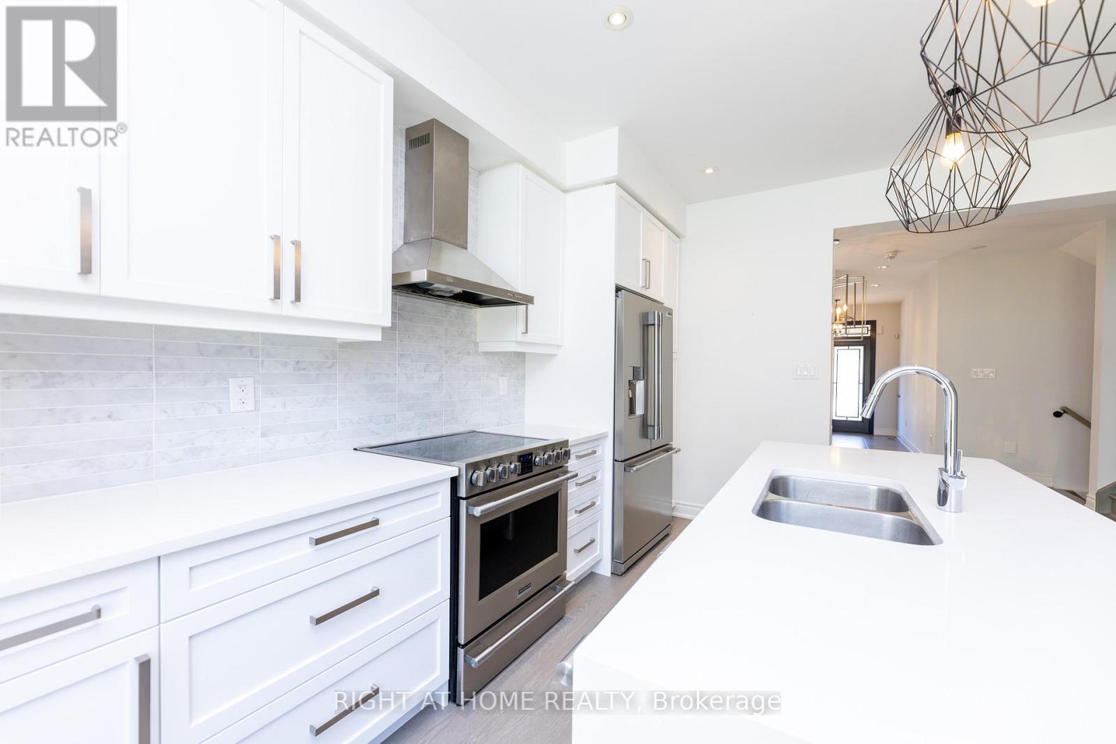 1235 Mcphedran Point, Milton, Ontario  L9E 1J8 - Photo 21 - W12175061