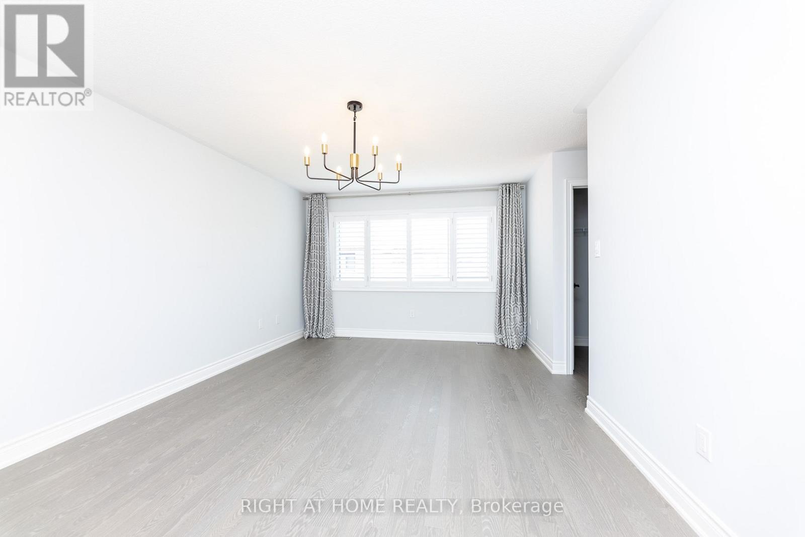 1235 Mcphedran Point, Milton, Ontario  L9E 1J8 - Photo 22 - W12175061