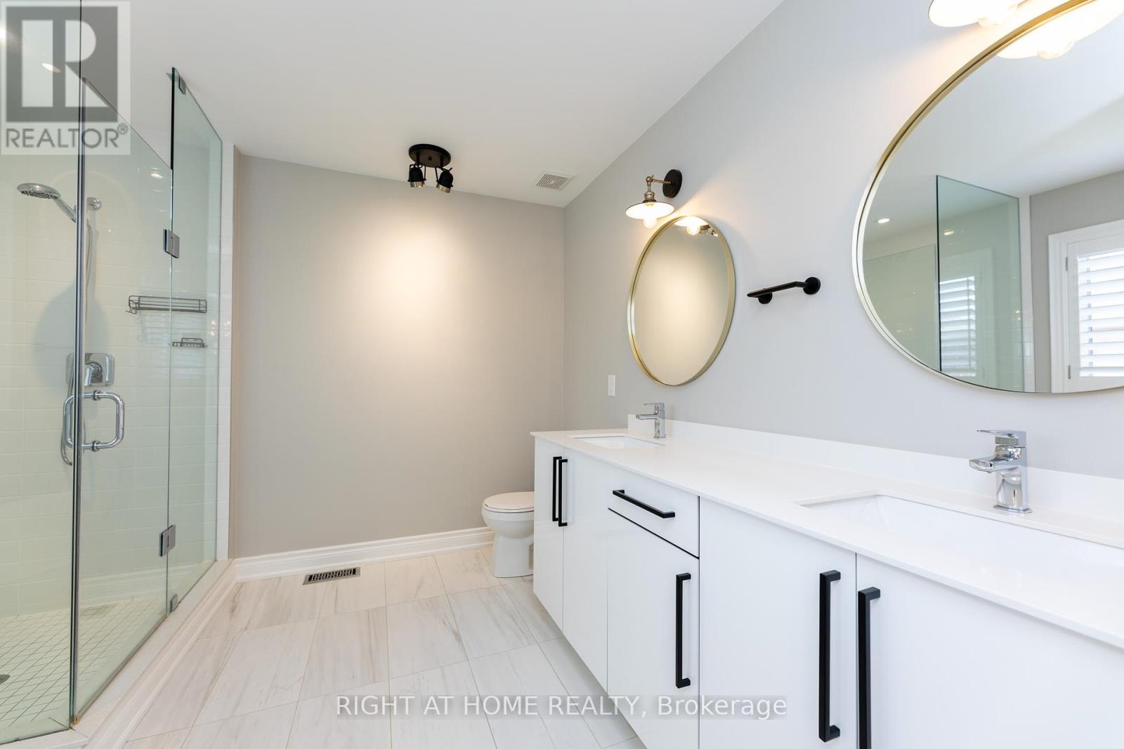 1235 Mcphedran Point, Milton, Ontario  L9E 1J8 - Photo 29 - W12175061