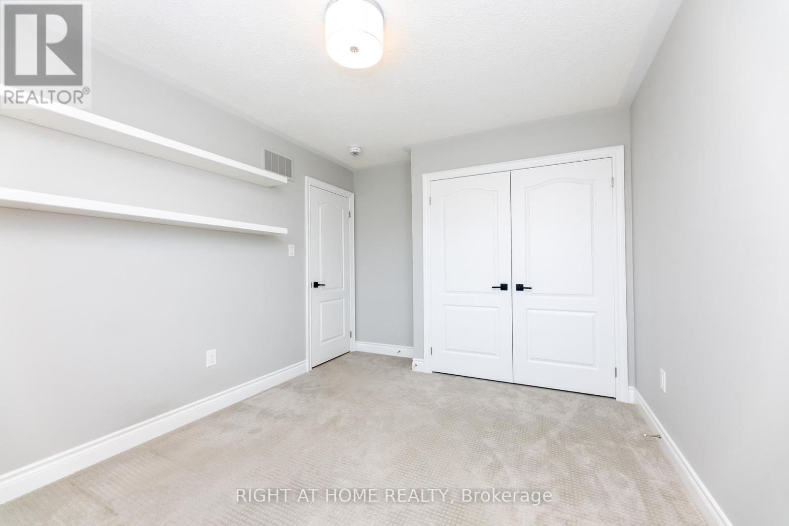 1235 Mcphedran Point, Milton, Ontario  L9E 1J8 - Photo 35 - W12175061