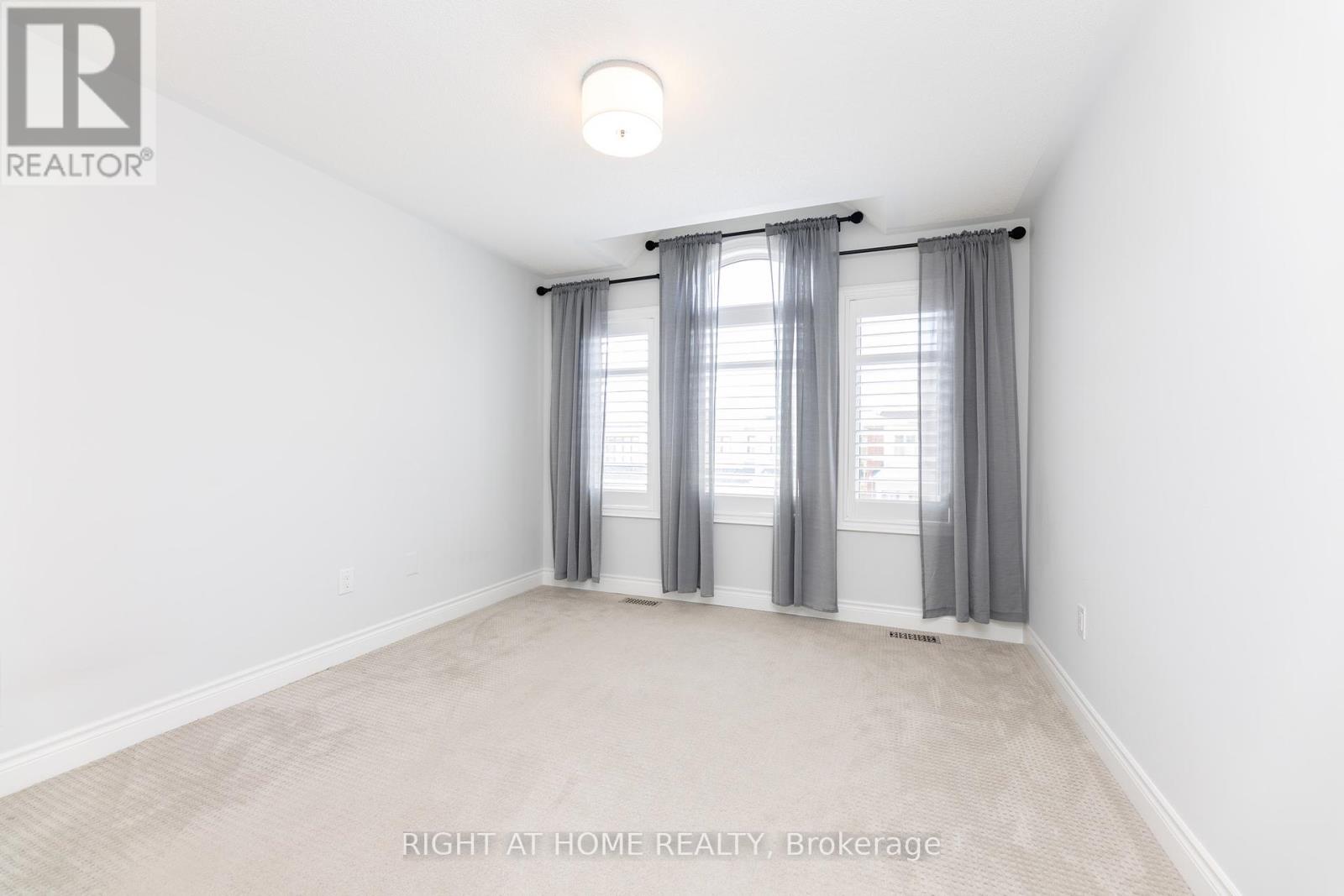 1235 Mcphedran Point, Milton, Ontario  L9E 1J8 - Photo 36 - W12175061