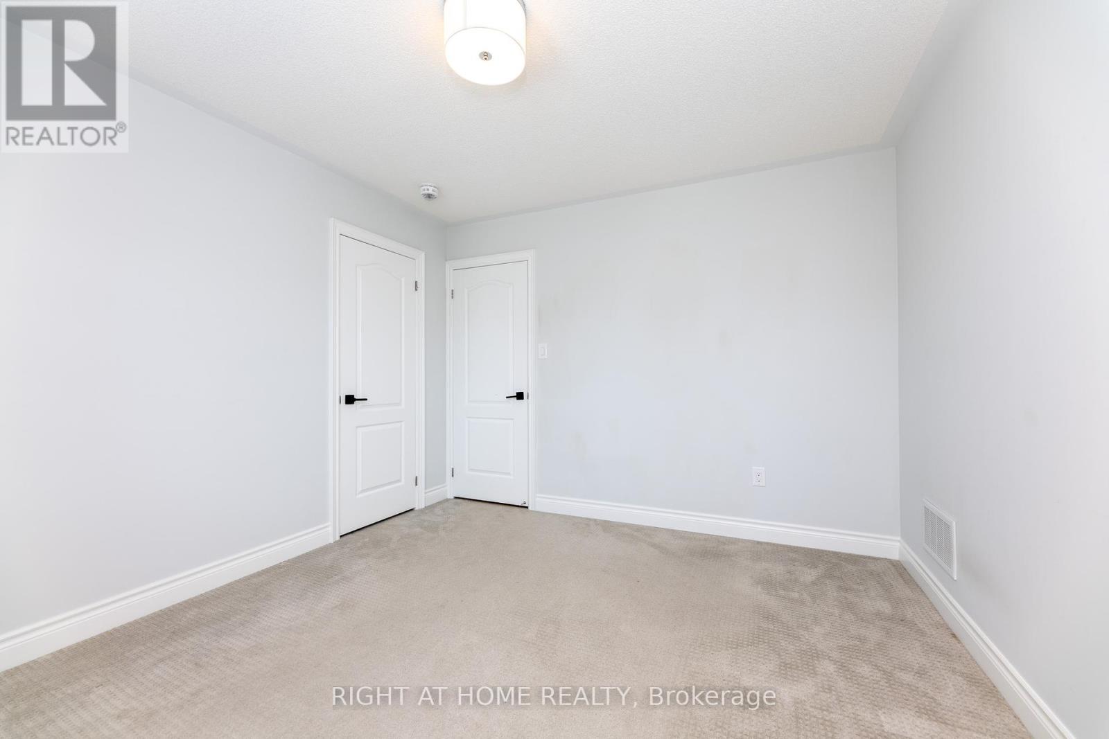 1235 Mcphedran Point, Milton, Ontario  L9E 1J8 - Photo 38 - W12175061