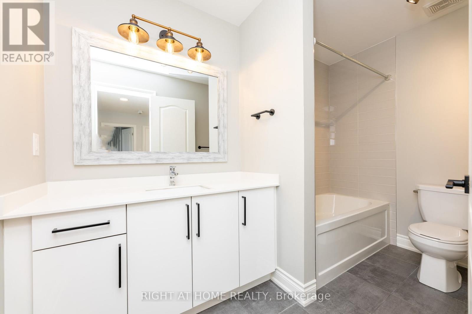 1235 Mcphedran Point, Milton, Ontario  L9E 1J8 - Photo 40 - W12175061