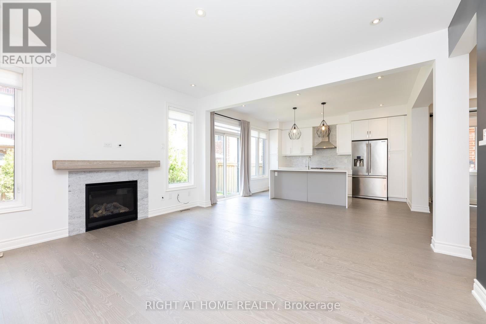 1235 Mcphedran Point, Milton, Ontario  L9E 1J8 - Photo 9 - W12175061