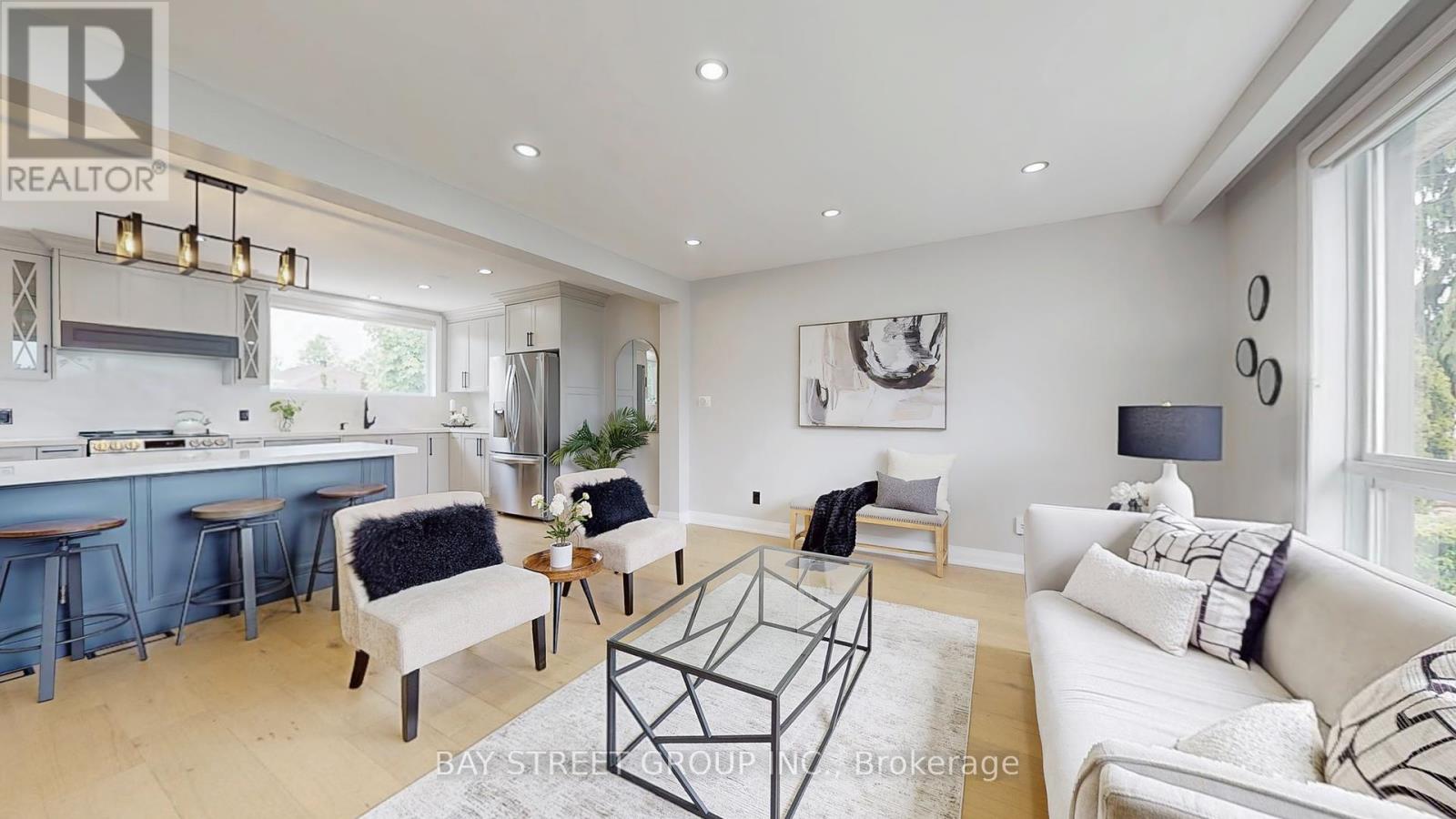 4022 Bloor Street W, Toronto, Ontario  M9B 1M5 - Photo 8 - W12175068