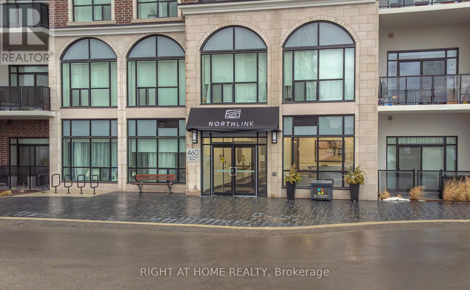 # 810 - 460 Callaway Road, London North, Ontario  N6G 0N8 - Photo 2 - X12175036