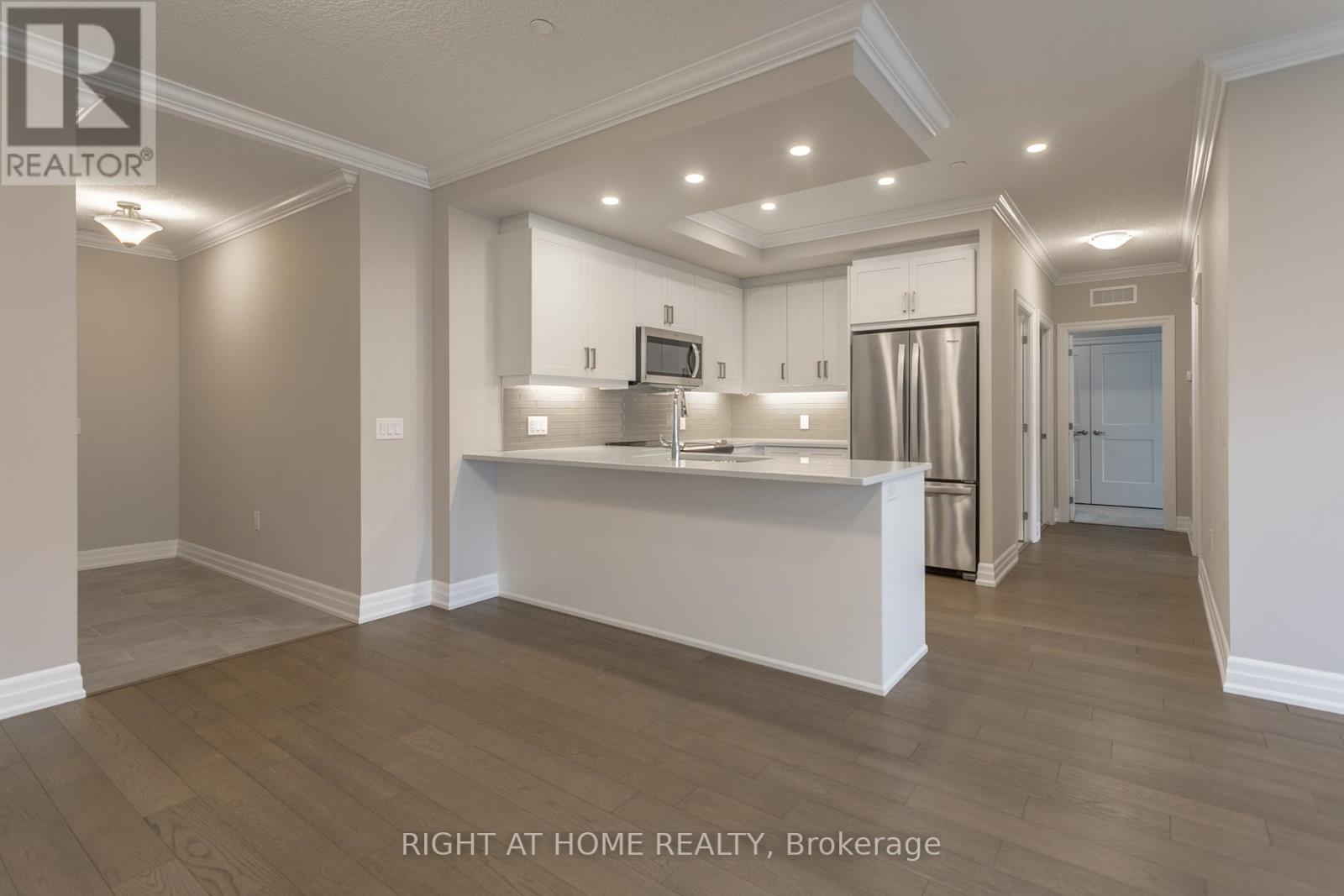 # 810 - 460 Callaway Road, London North, Ontario  N6G 0N8 - Photo 5 - X12175036