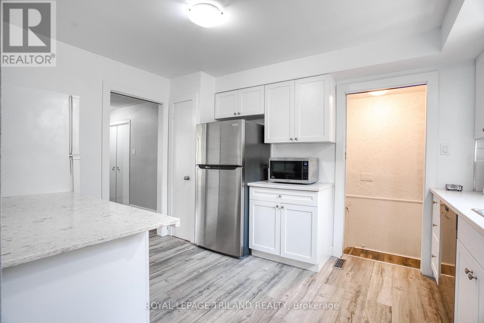 35 Rollscourt Gardens, London North, Ontario  N6G 1L9 - Photo 13 - X12163331
