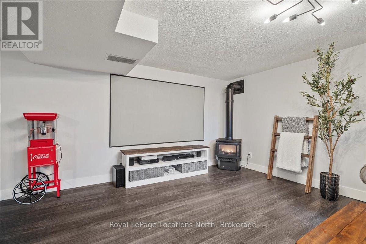 201 Beech Street, Clearview, Ontario L0M 1S0 - Photo 23 - S12175102