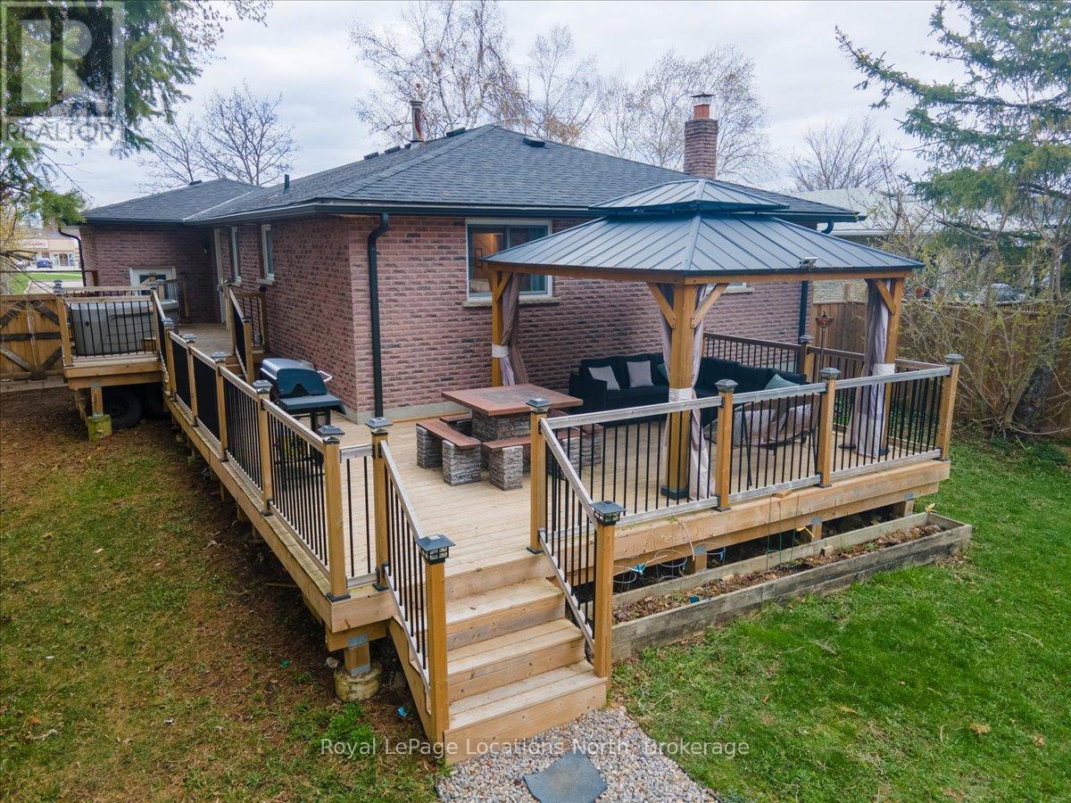 201 Beech Street, Clearview, Ontario L0M 1S0 - Photo 29 - S12175102