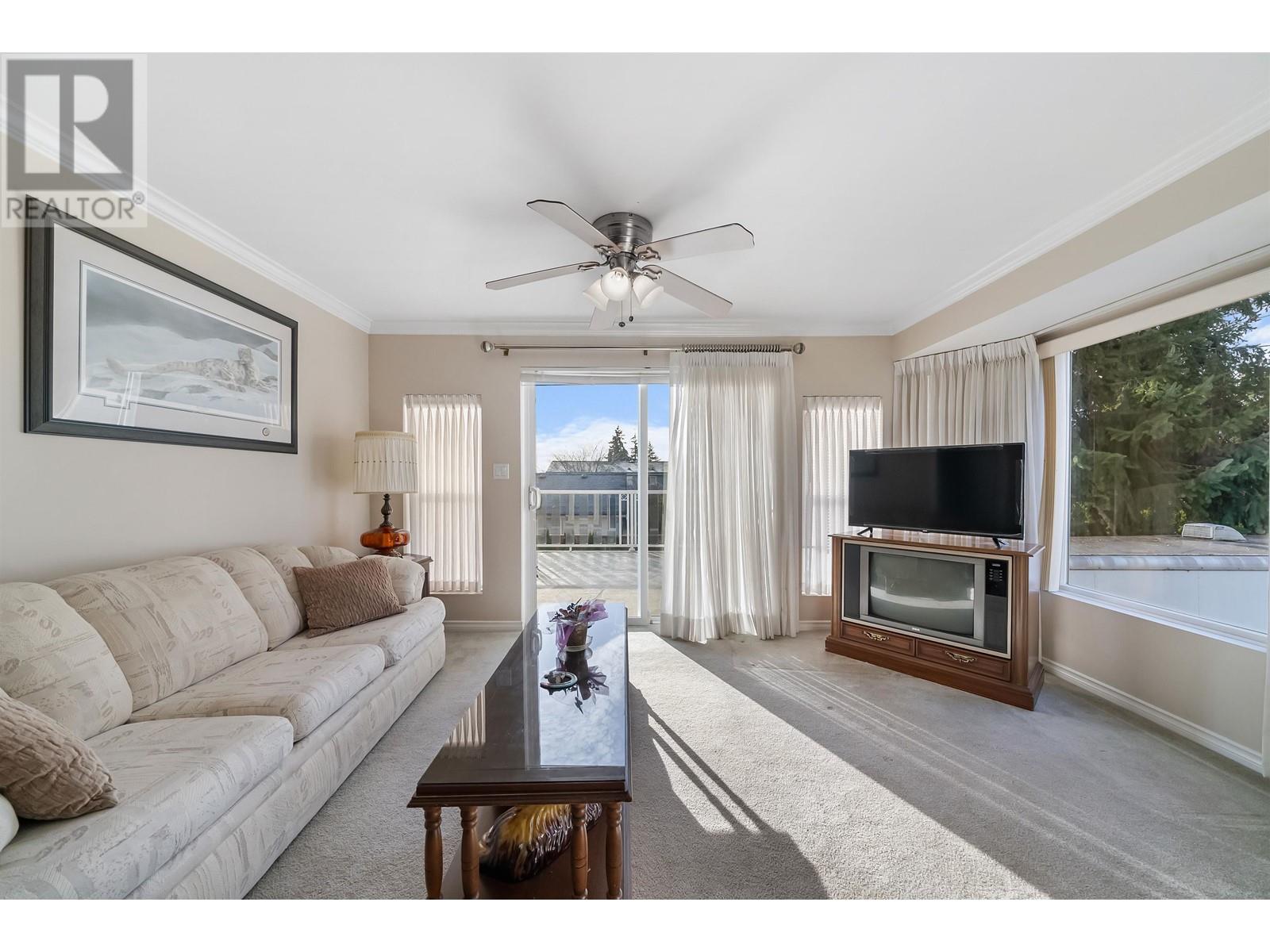551 Poirier Street, Coquitlam, British Columbia  V3J 6A6 - Photo 11 - R2988328