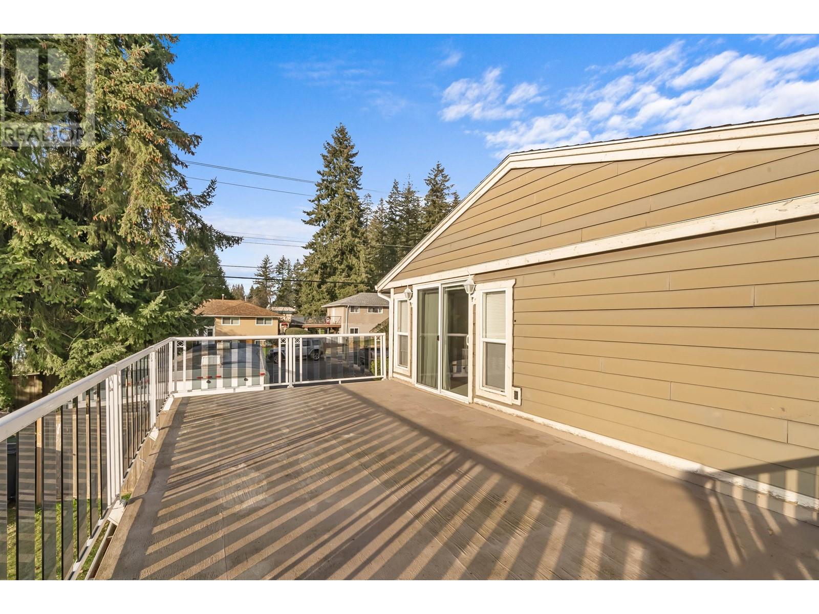 551 Poirier Street, Coquitlam, British Columbia  V3J 6A6 - Photo 33 - R2988328