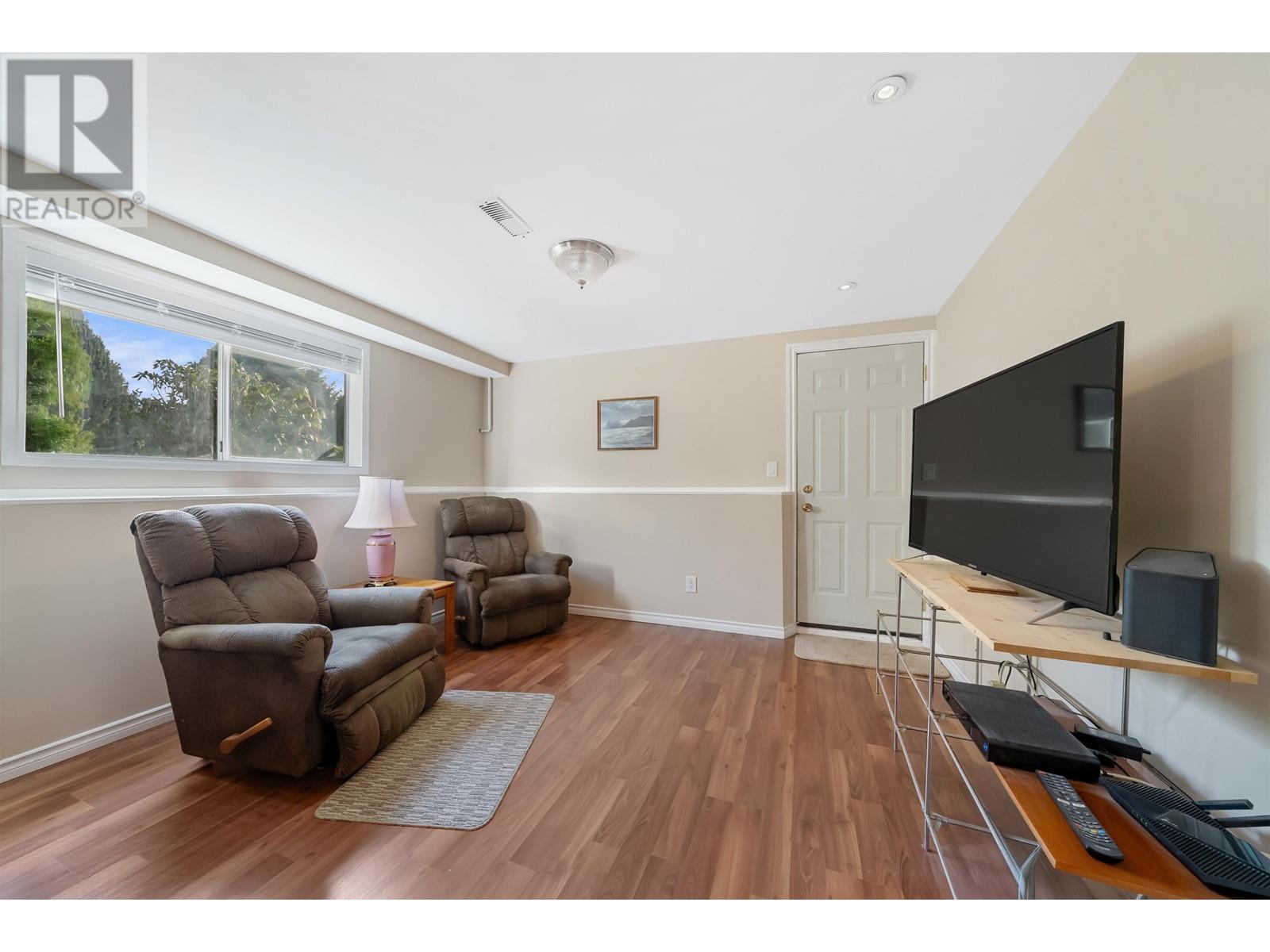 551 Poirier Street, Coquitlam, British Columbia  V3J 6A6 - Photo 36 - R2988328