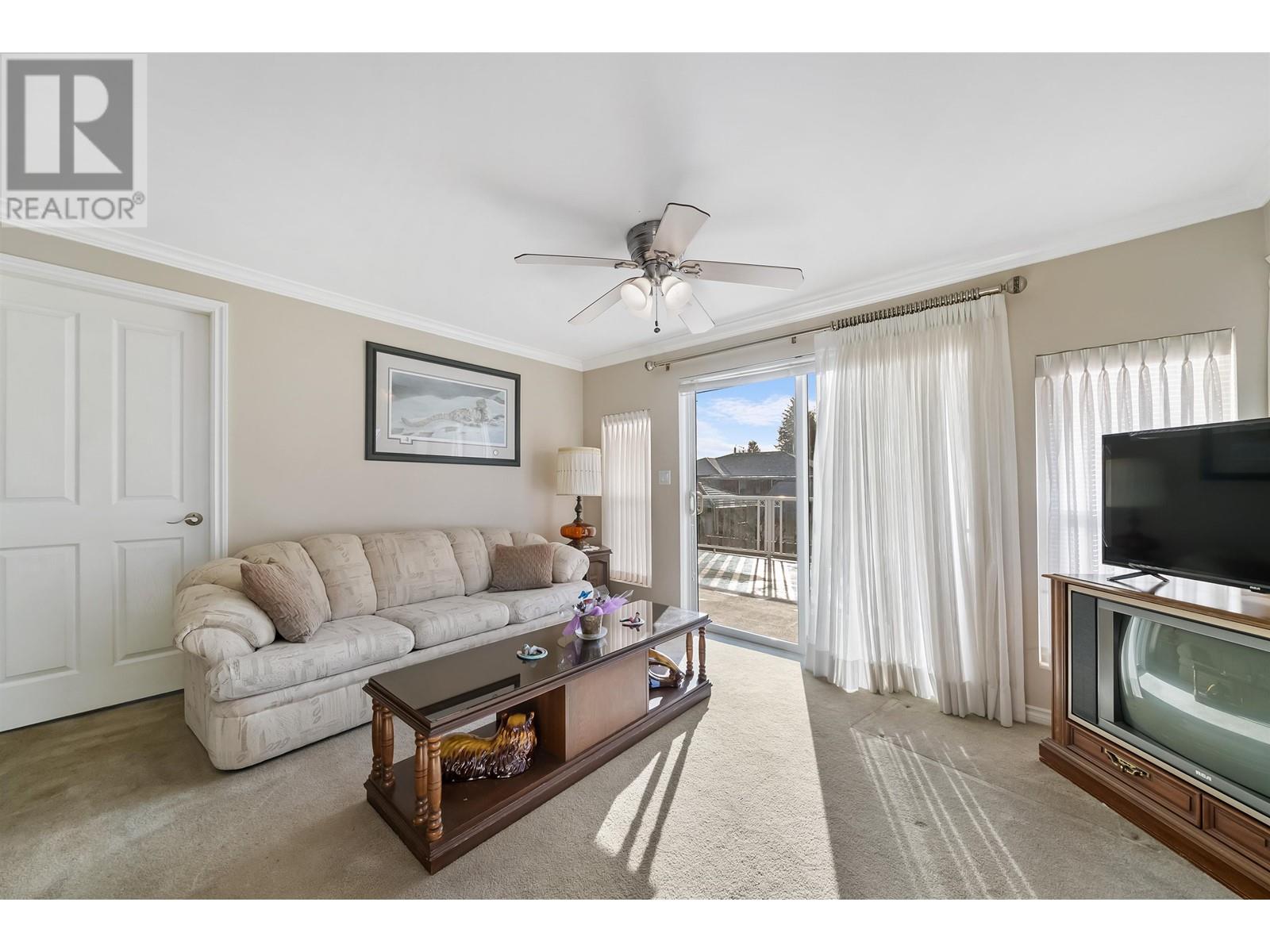 551 Poirier Street, Coquitlam, British Columbia  V3J 6A6 - Photo 12 - R2988328