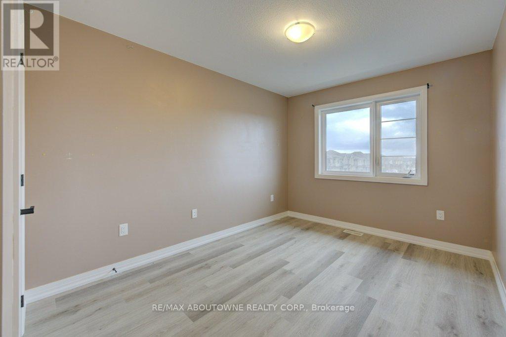6 - 461 Blackburn Drive, Brantford, Ontario  N3T 0W9 - Photo 31 - X12085957