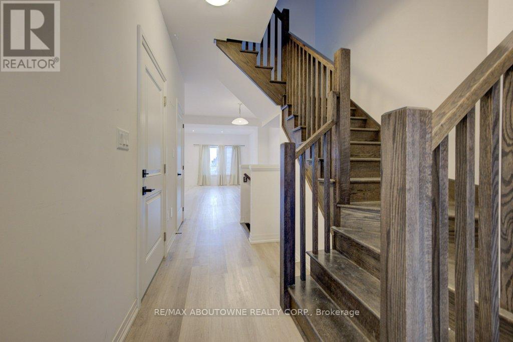 6 - 461 Blackburn Drive, Brantford, Ontario  N3T 0W9 - Photo 5 - X12085957
