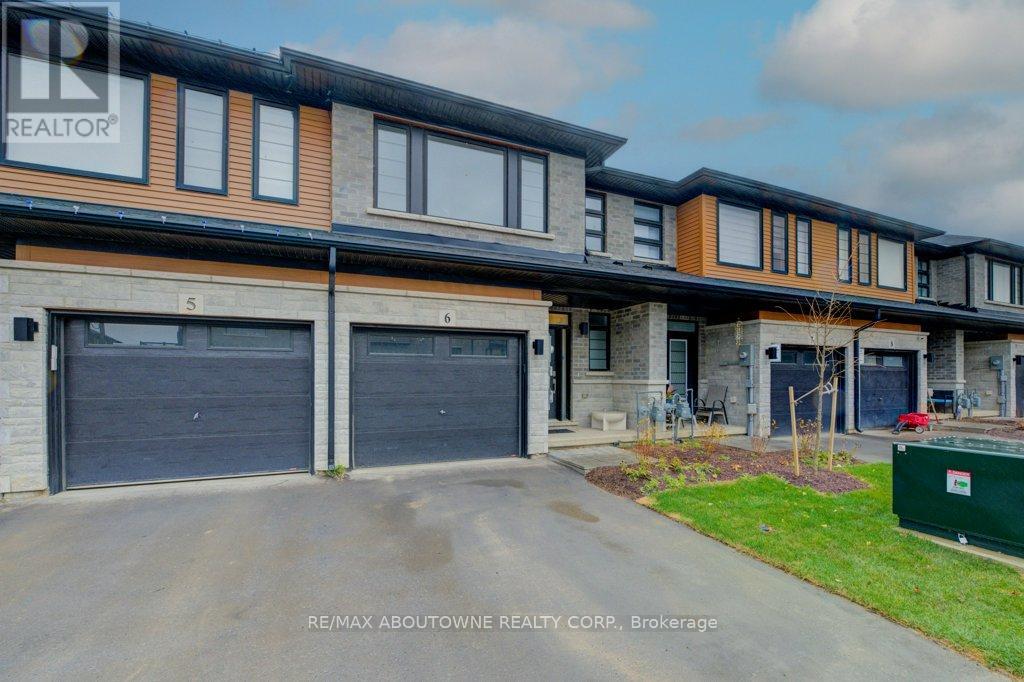 6 - 461 Blackburn Drive, Brantford, Ontario  N3T 0W9 - Photo 3 - X12085957