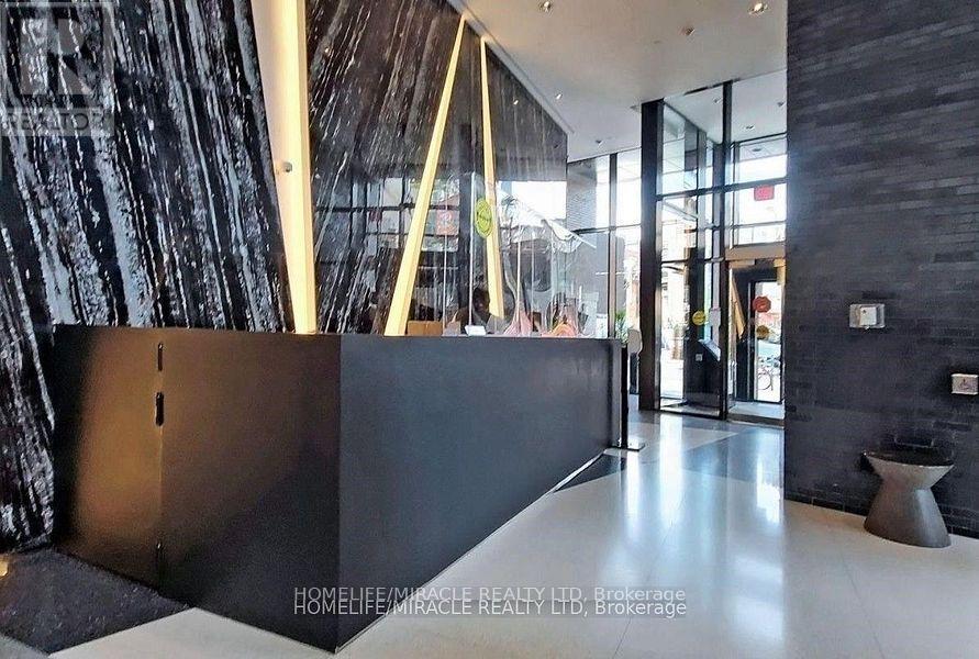 3206 - 125 Peter Street, Toronto, Ontario  M5V 0M3 - Photo 3 - C12175098