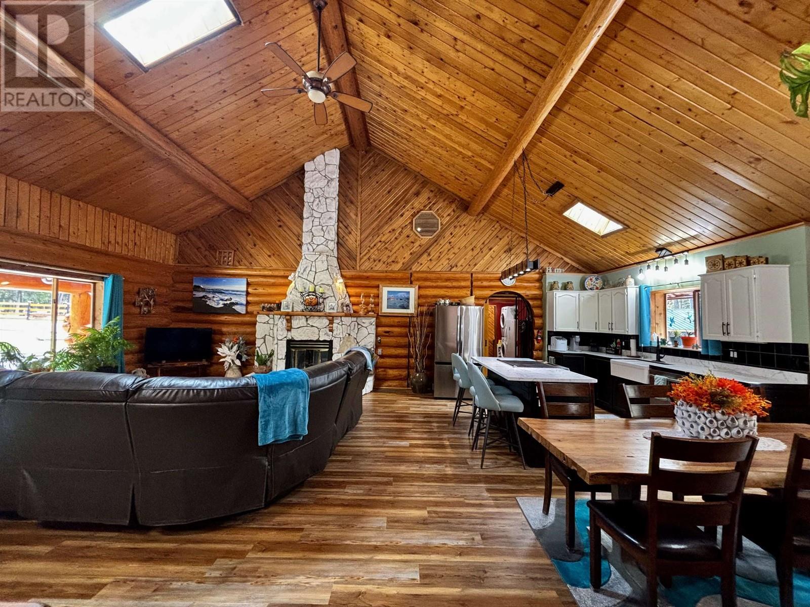 4960 Monical Road, 108 Mile Ranch, British Columbia  V0K 2Z0 - Photo 8 - R3006837