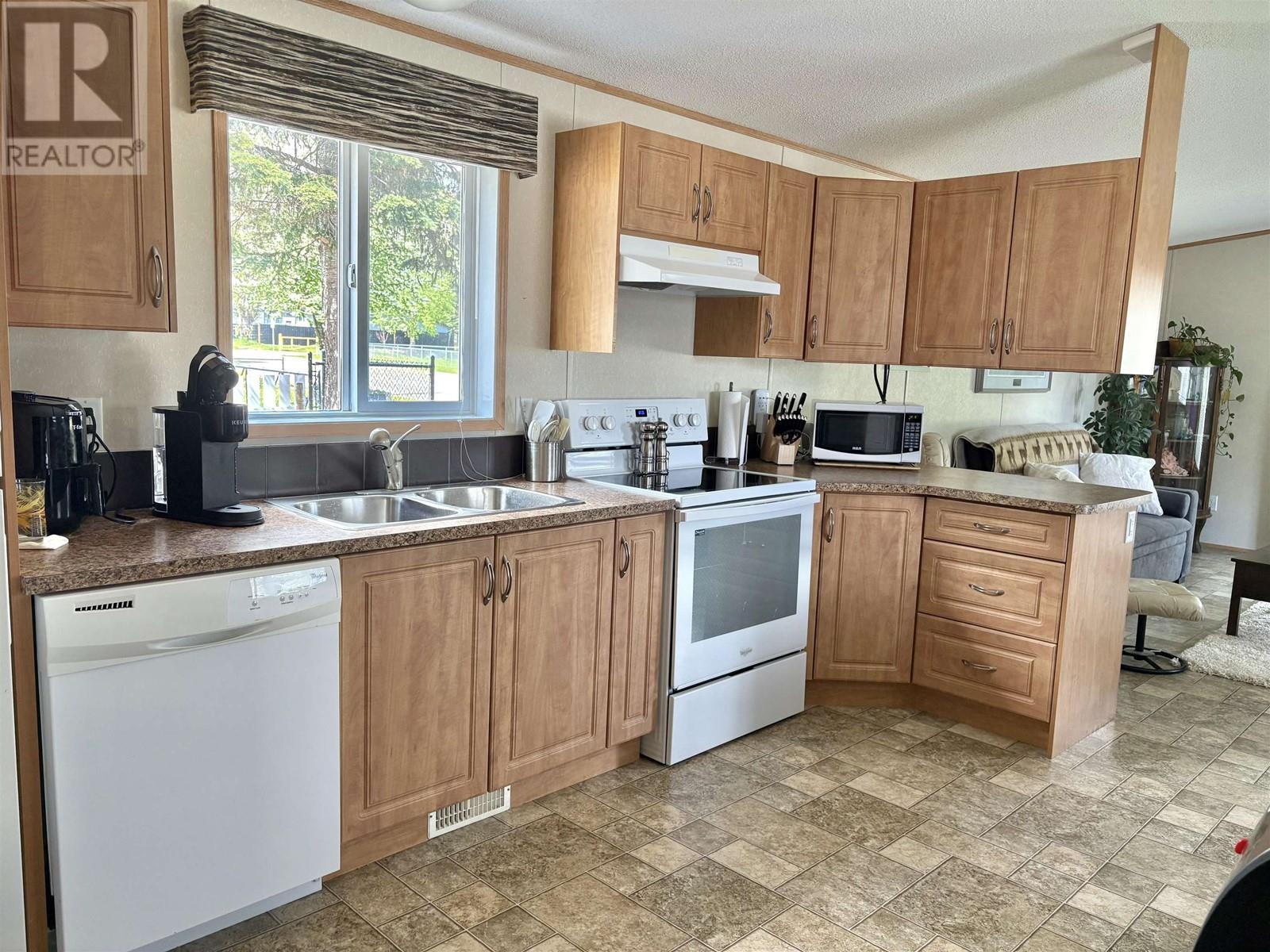 4597 Handlen Road, Prince George, British Columbia  V2K 2J7 - Photo 2 - R3006907